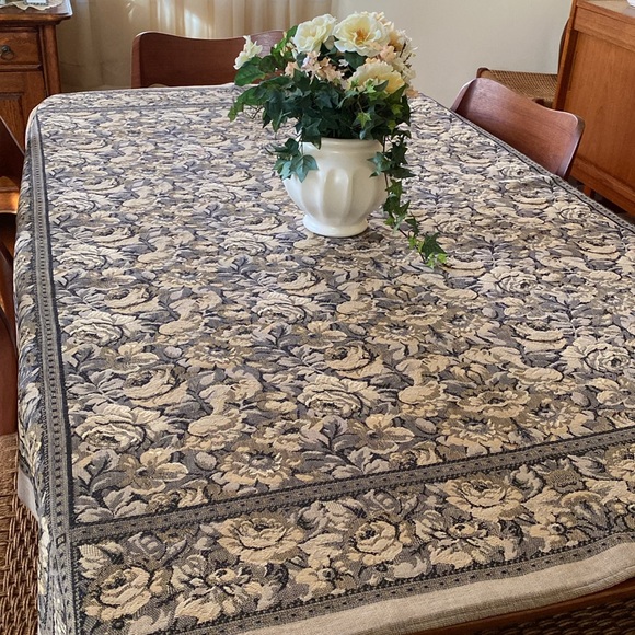 VTG Tapestry Tablecloth 58”x68” - Picture 7 of 12